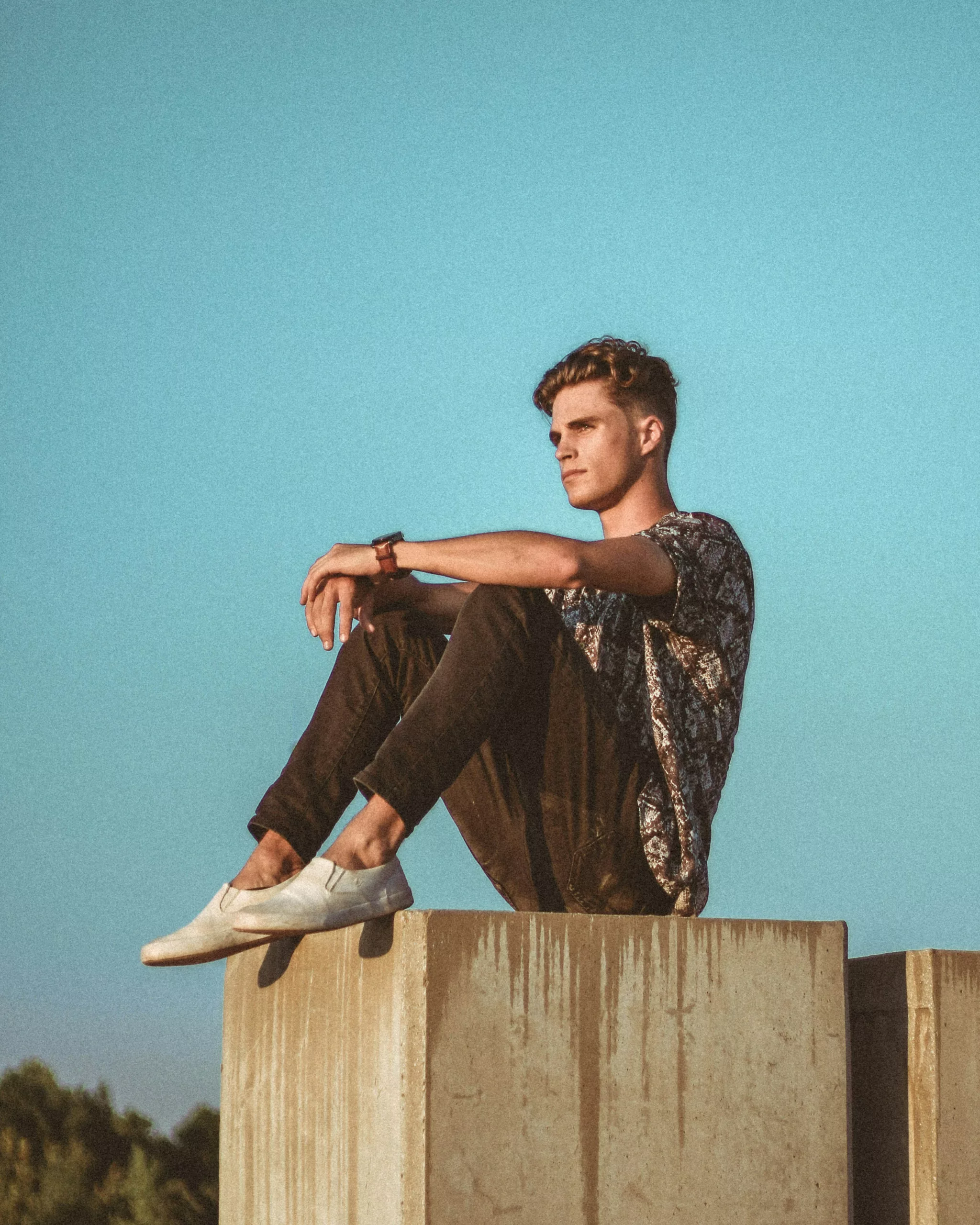 hunter-newton-Z5m0-_Qt8_g-unsplash